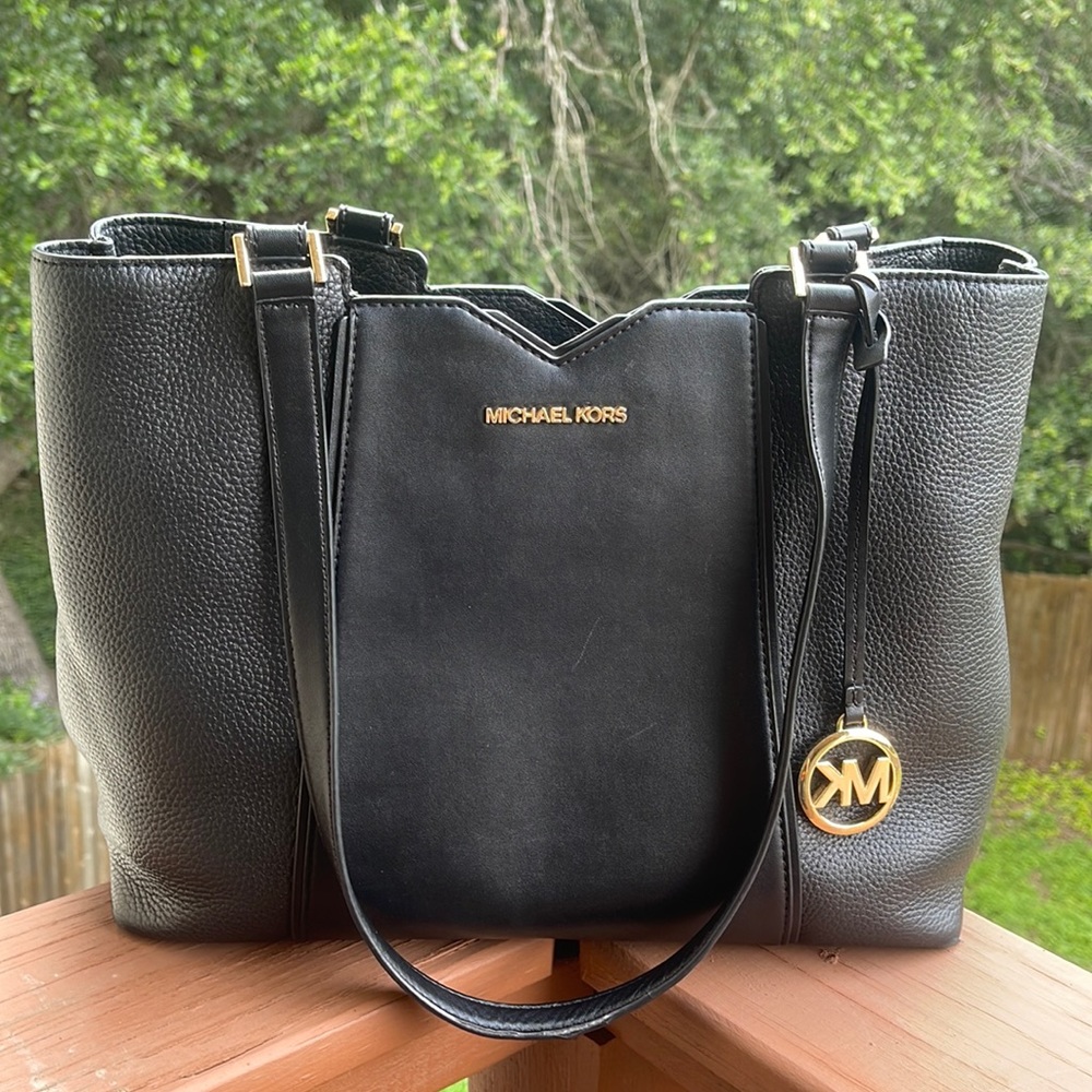 Michael Kors Black Purse 🖤